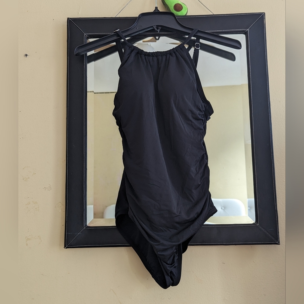 🎯 Jantzen size 10 halter high neck 1-piece swimsuit ruched --any 2 suits for $5